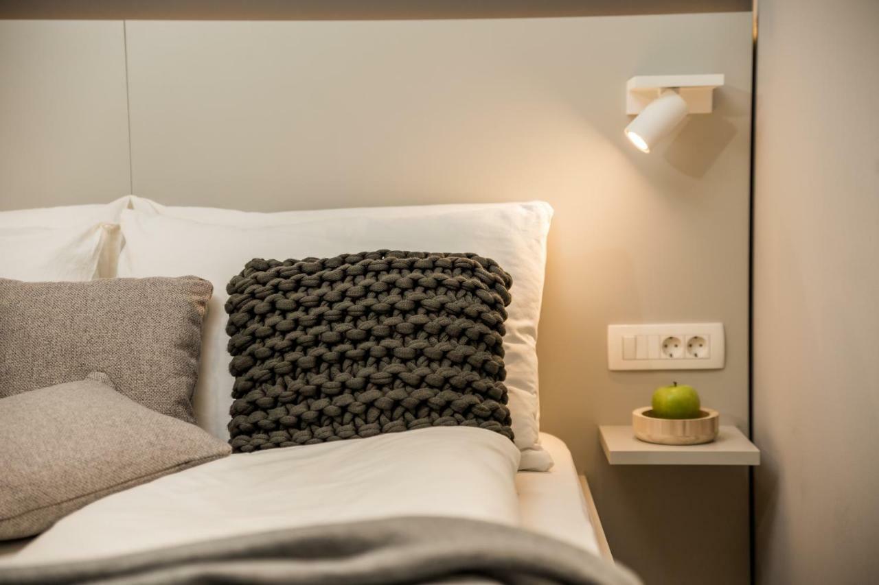 Incenter Apartments غييكا المظهر الخارجي الصورة